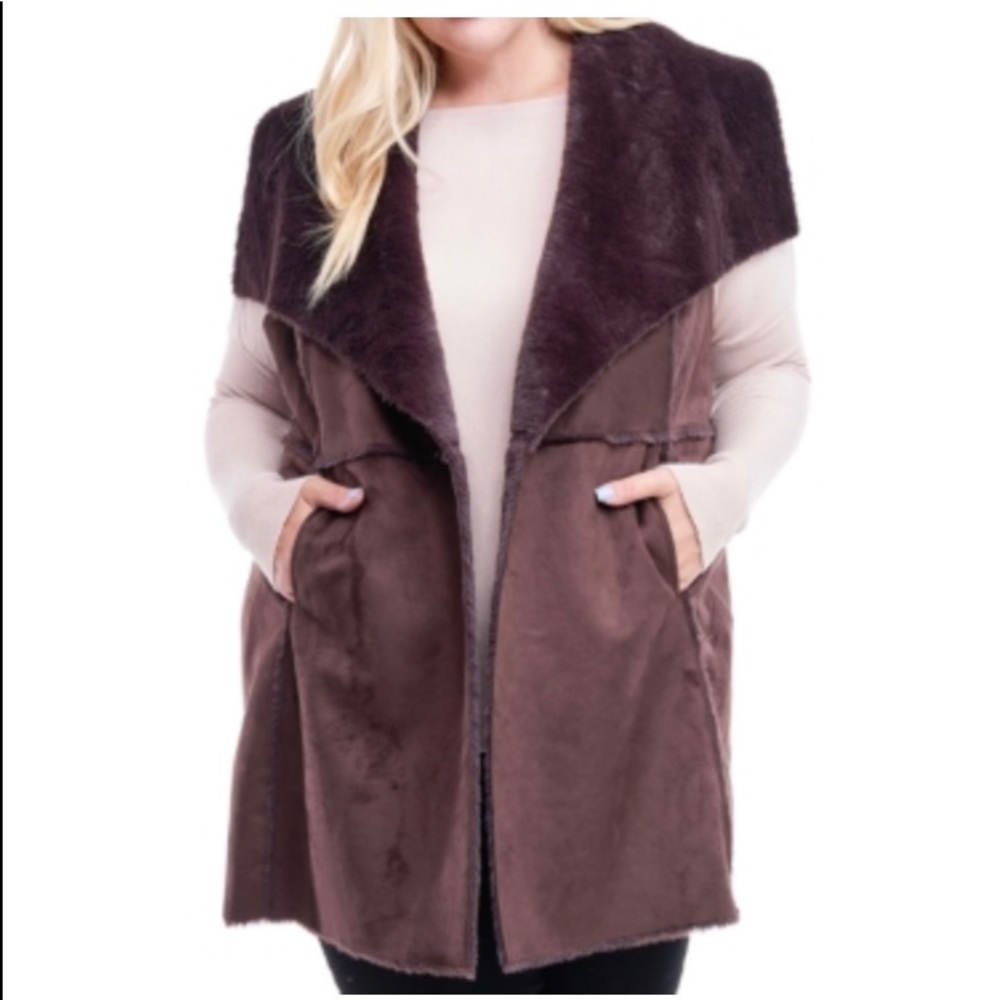 Fever Faux fur vest size medium